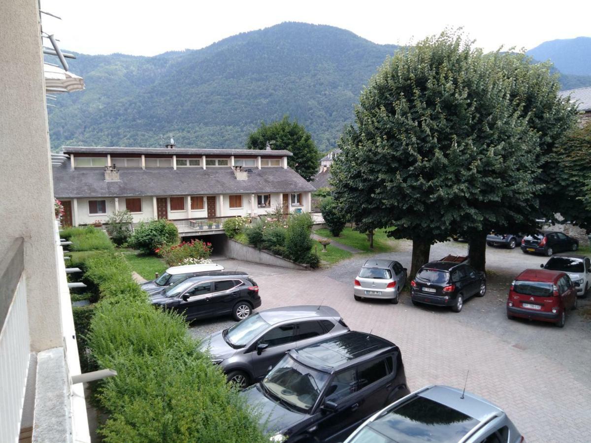Le Pardeilhan Appt Chaleureux, Lumineux Avec Terrasse Et Parking En Coeur De Ville Bagneres-de-Luchon Экстерьер фото