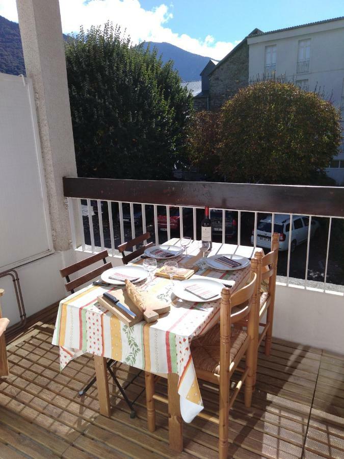 Le Pardeilhan Appt Chaleureux, Lumineux Avec Terrasse Et Parking En Coeur De Ville Bagneres-de-Luchon Экстерьер фото